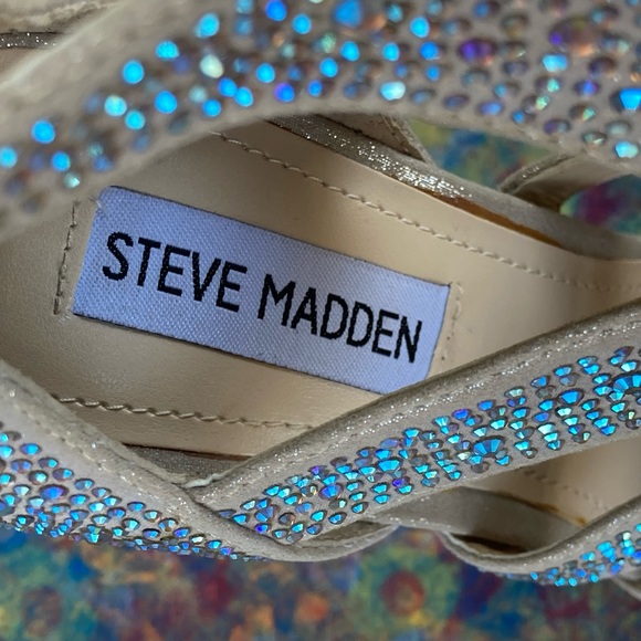 NIB 6” Iridescent Rhinestone Embellished Heels Steve Madden Size 9 M - Picture 8 of 10